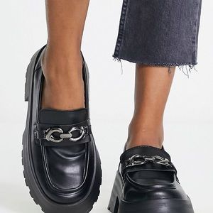 Chunky loafers